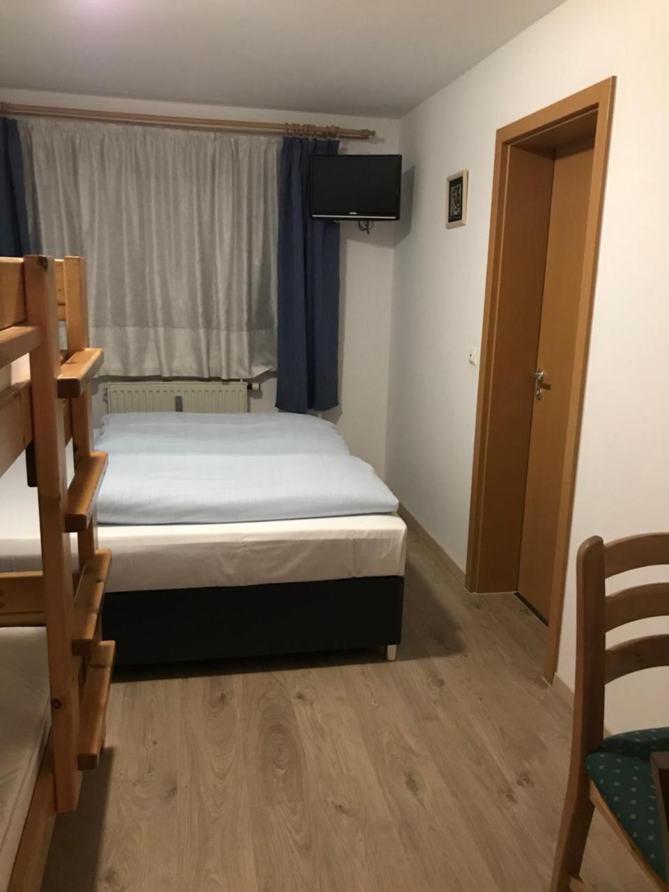 Hotel Guntia Boardinghouse Guenzburg Luaran gambar