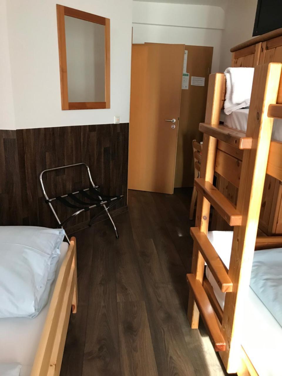 Hotel Guntia Boardinghouse Guenzburg Luaran gambar