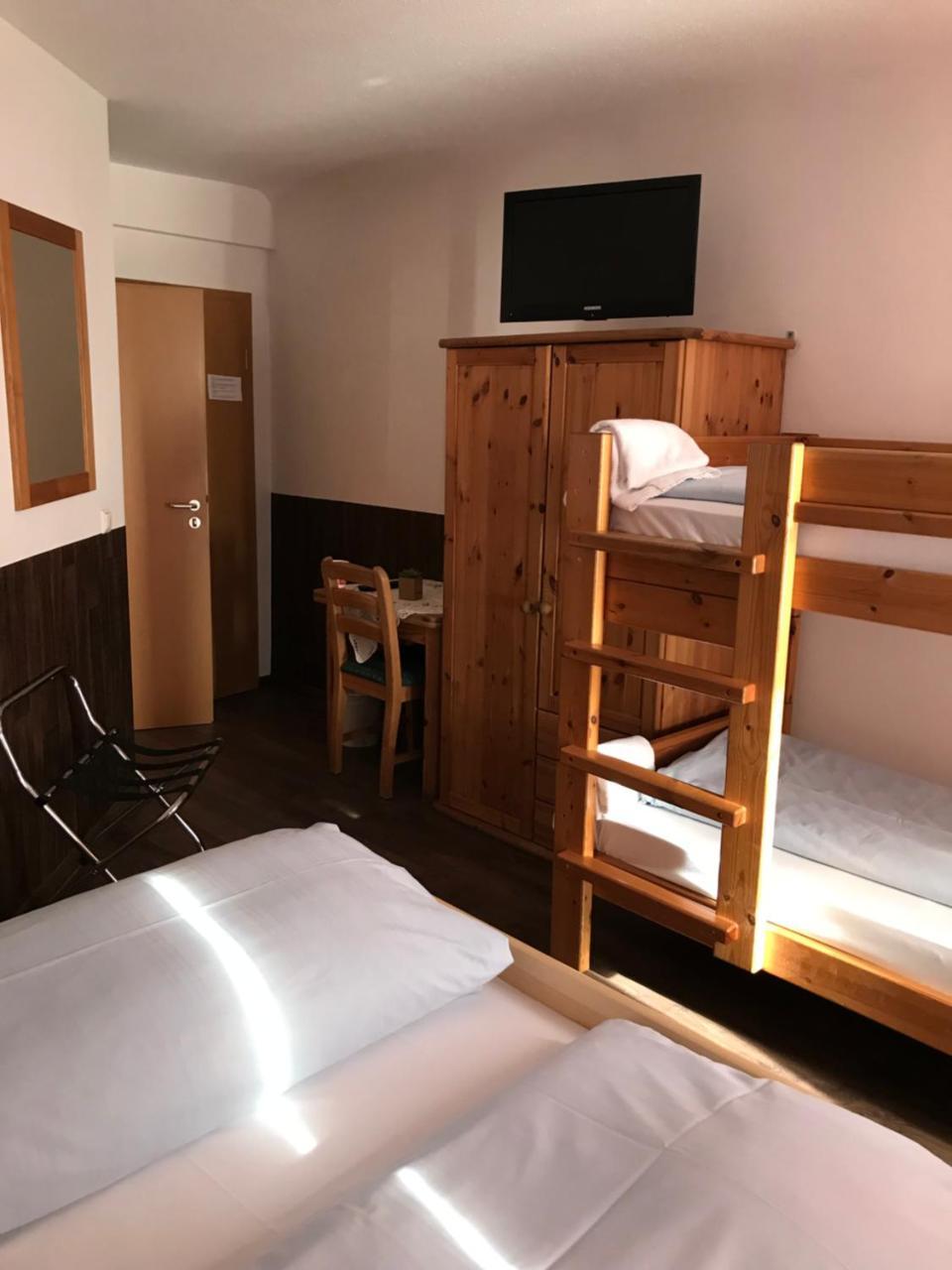 Hotel Guntia Boardinghouse Guenzburg Luaran gambar
