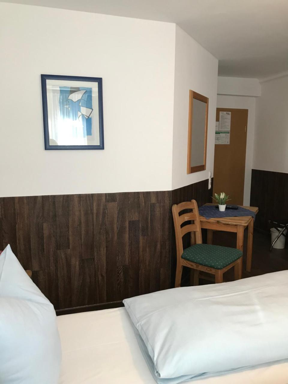 Hotel Guntia Boardinghouse Guenzburg Luaran gambar
